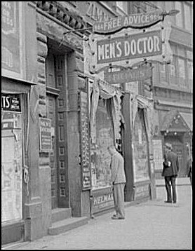 quack's office.jpg (20086 bytes)